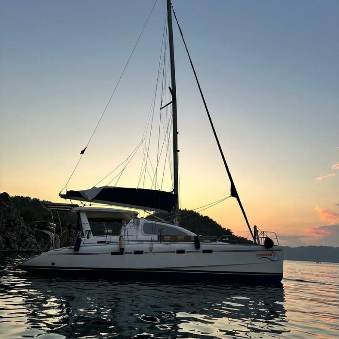 Emocean | Leopard 4300 photo 1