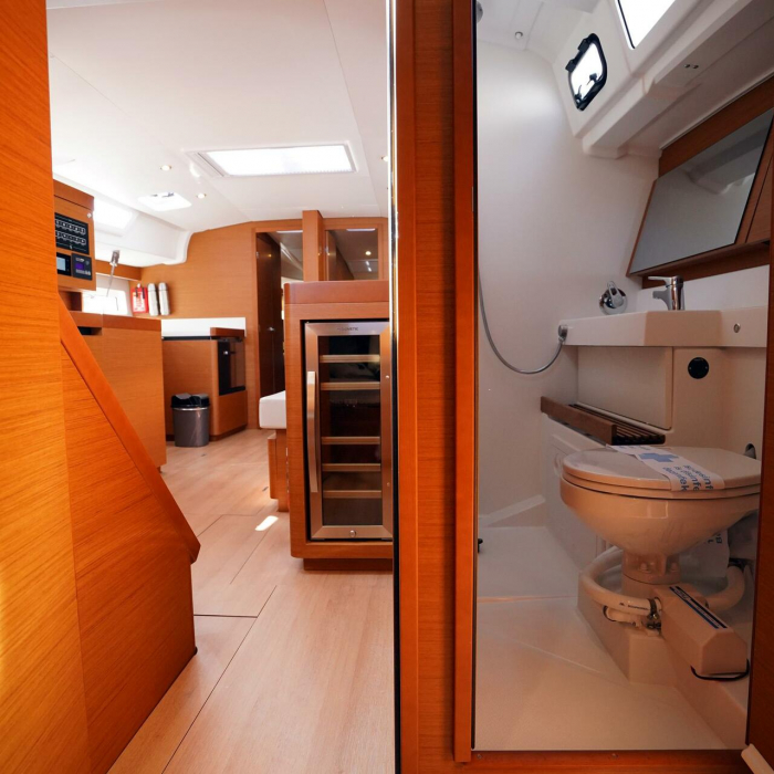 Red Marlin | Sun Odyssey 490 photo 23