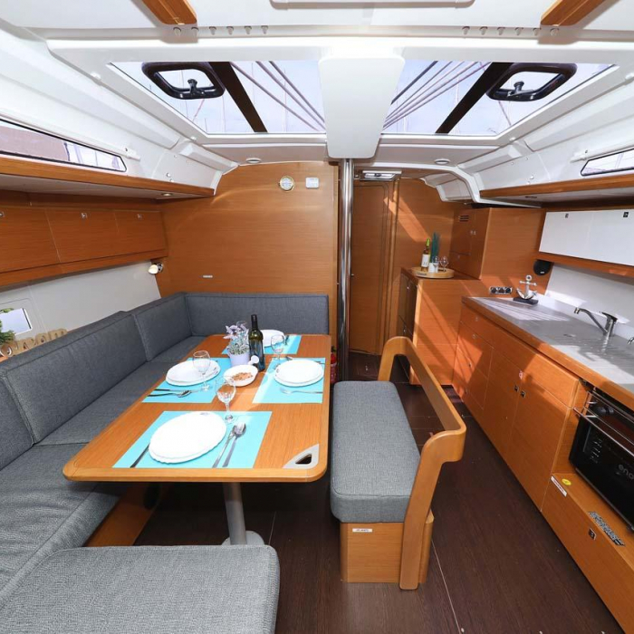 Lucia 1 | Dufour 430 photo 21