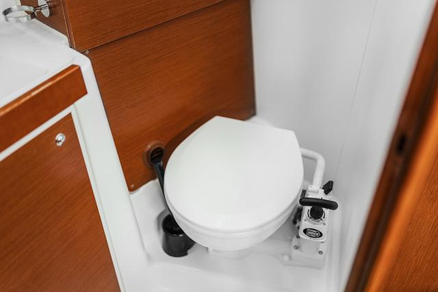 Happy | Oceanis 38 photo 25