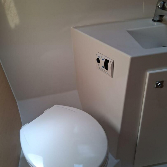 Martine | Lagoon 42 photo 23