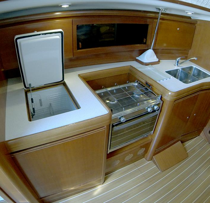 Sportski Vuk | Grand Soleil 37 R photo 3