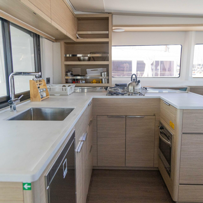 Cari | Lagoon 46 photo 18