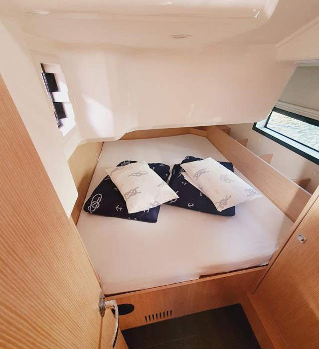 Infinity | Bavaria C38 photo 4