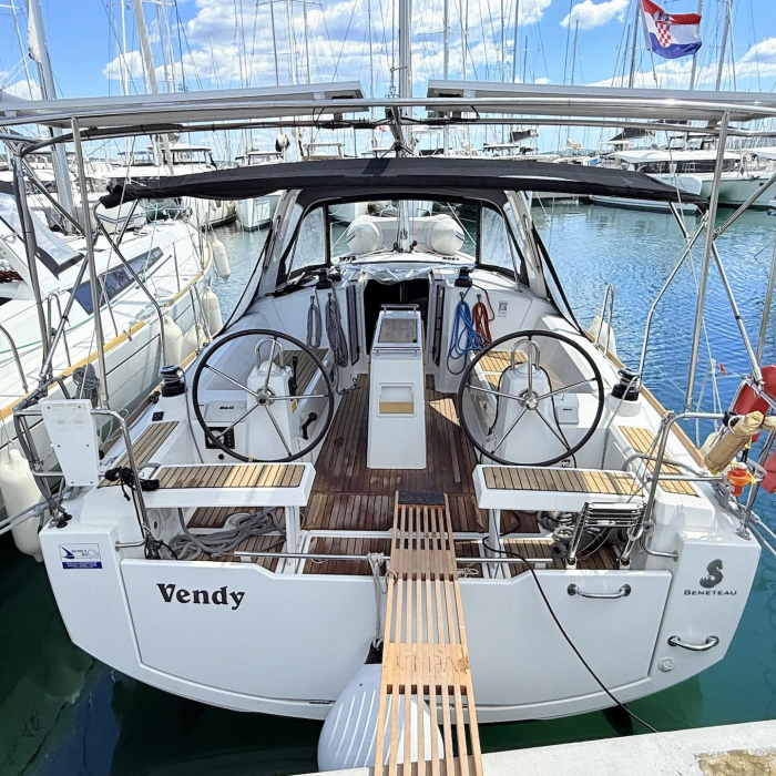 Vendy | Oceanis 35 photo 4