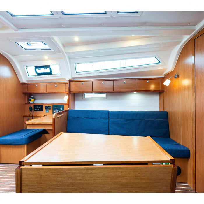 Jack Of London | Bavaria 37 photo 4