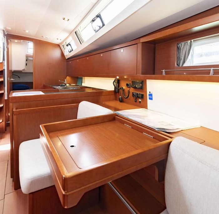 Avalon | Oceanis 45 photo 9