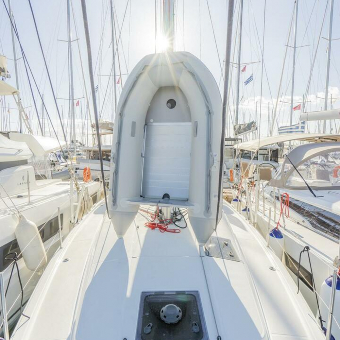 HIGH TIME | Sun Odyssey 410 photo 4