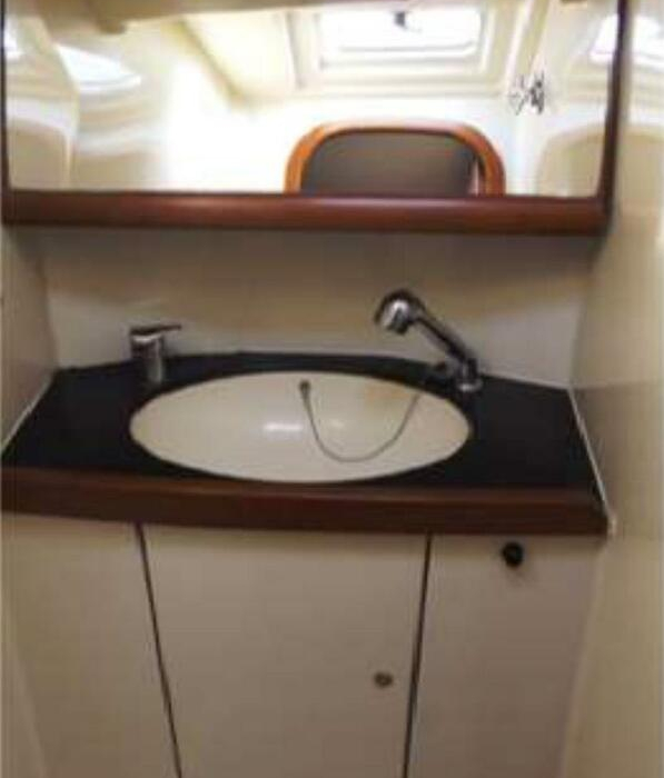 Economy | Dufour 455 GL photo 13