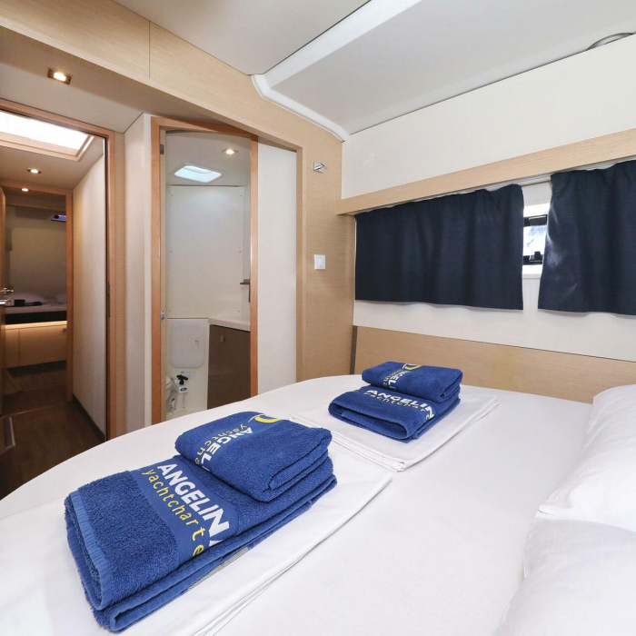 Why Not | Fountaine Pajot LUCIA 40 photo 14