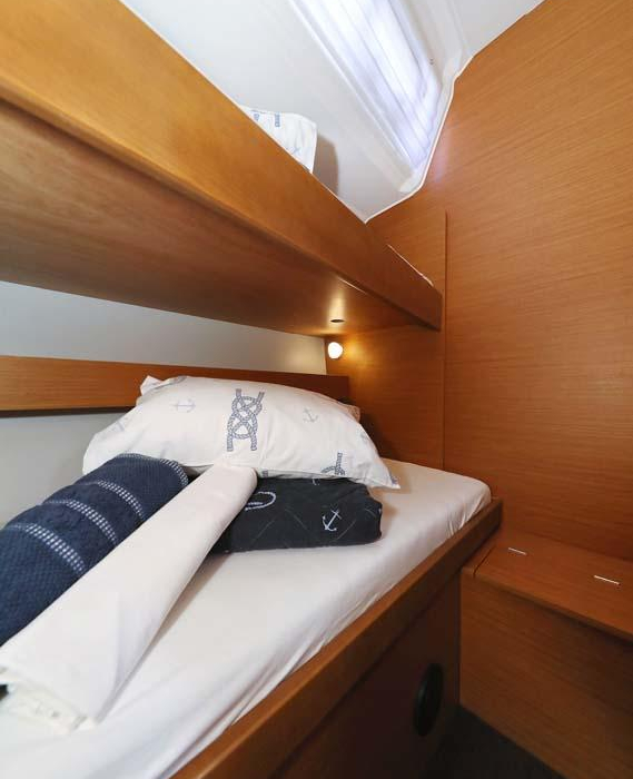 Lucia 1 | Dufour 430 photo 11