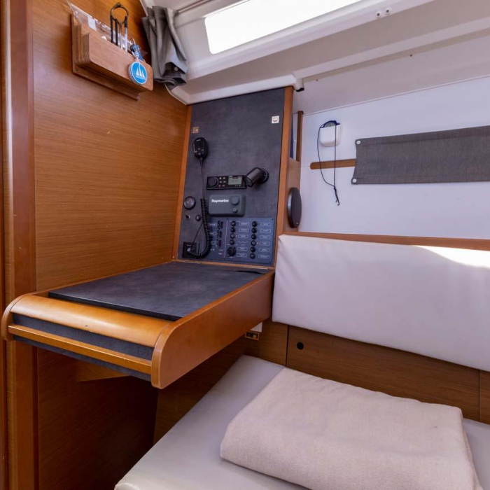 In The Mood | Sun Odyssey 349 photo 11