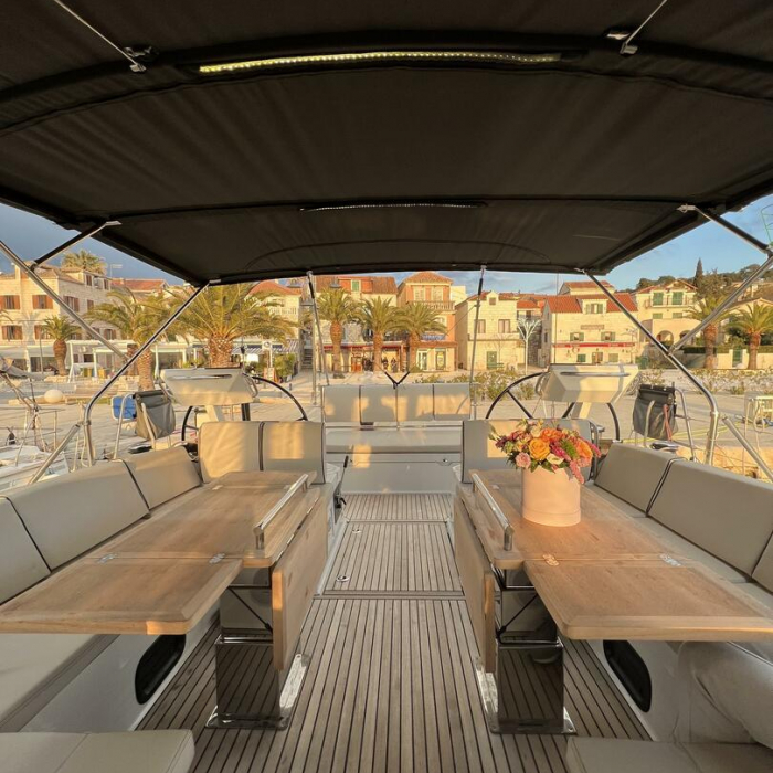 Onyx | Oceanis Yacht 62 photo 6