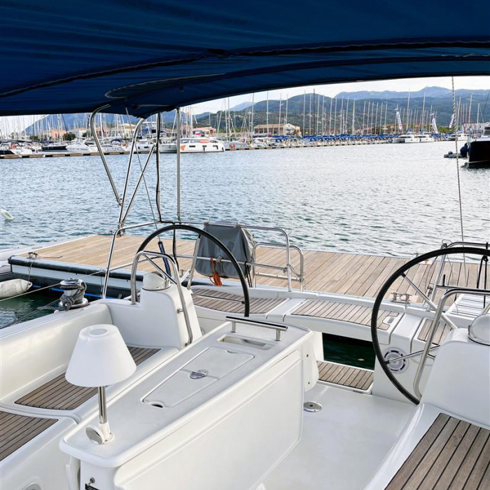 Twins | Oceanis 43+ photo 10