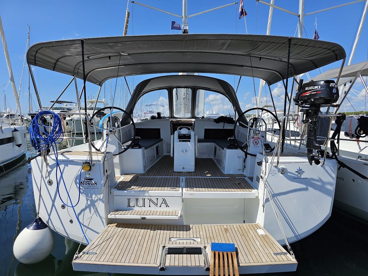 Luna | Sun Odyssey 490