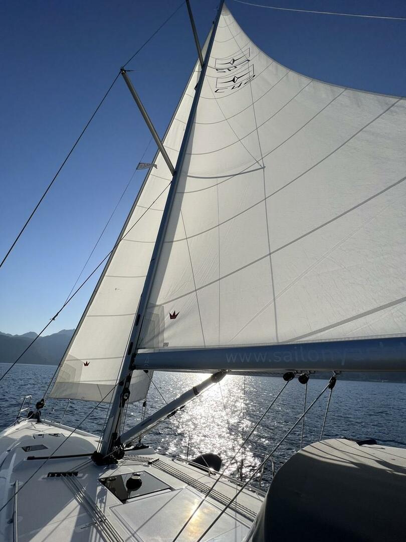 Sorores | Bavaria C42